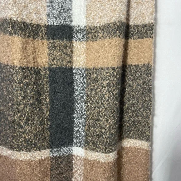 SALE Chunky Knit Khakis Tan Plaid Scarf - Picture 6 of 10